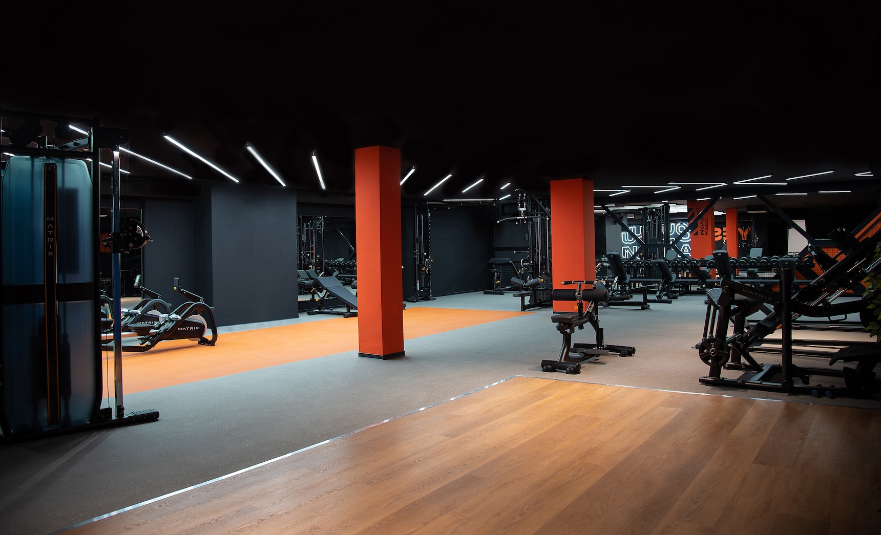 Interior de Onfit preparado para entrenar